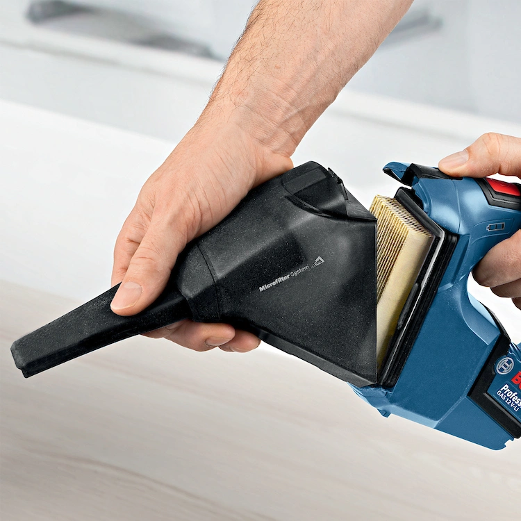 Aspiradora Bosch GAS 12V compacta inalámbrica con boquilla rinconera en Siglo21 pico rinconero